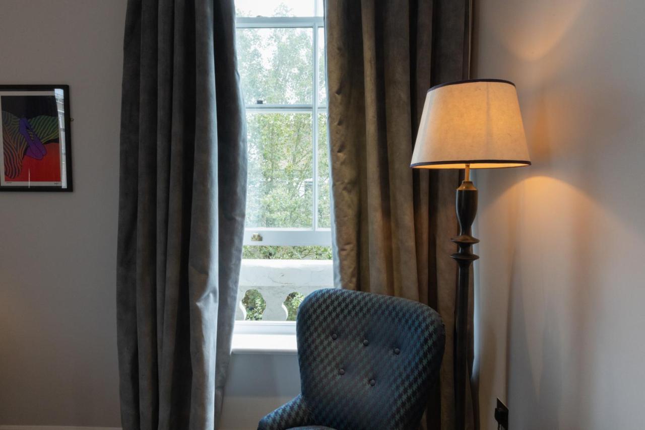 The Knight Of Nottinghill Hotel London Exterior photo